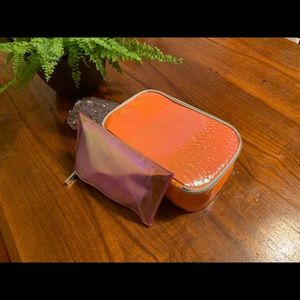 🌸EVA travel hair dryer/flat iron🌸